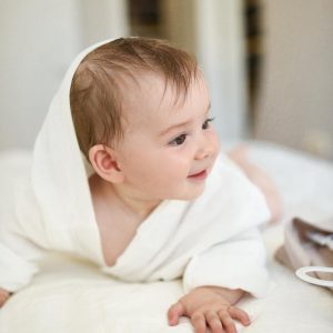 muslin-ogrtac-bijeli